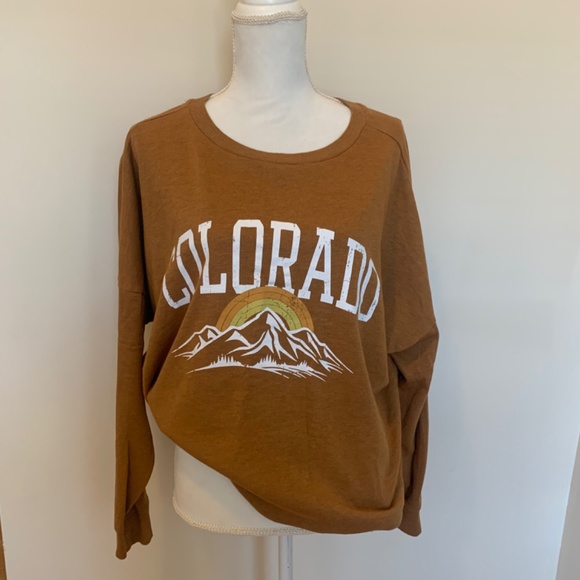 Top - Picture 2 of 6